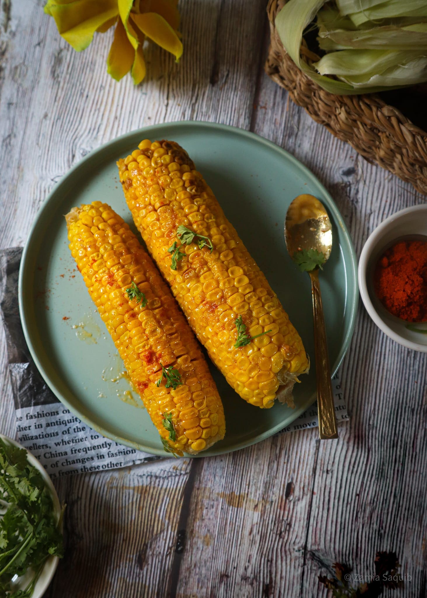 Grilled corn cobs